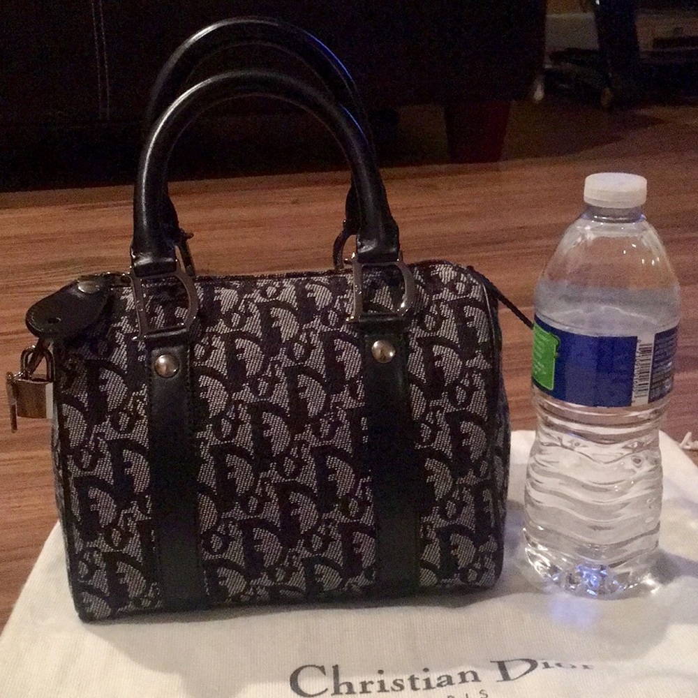 SOLD โผ๏ธ. ๐ฏ % Authentic Dior MINI Boston bag - Picture 8 of 8